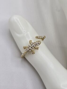 Swarovski Crystal Elements Gold Lizard Ring Size 10.25 Clear Open Band